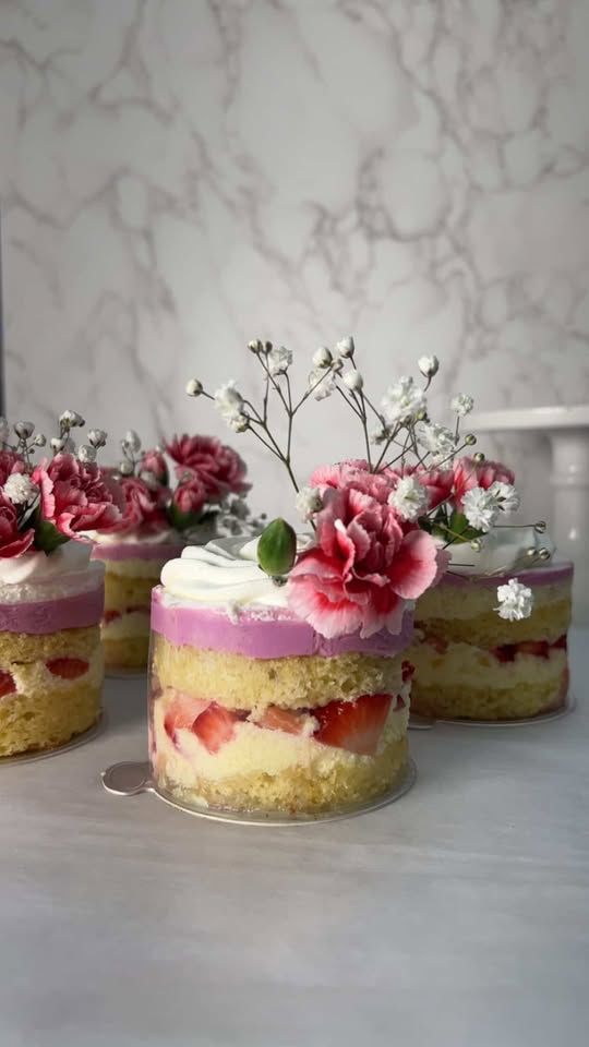 Mini Floral Cakes