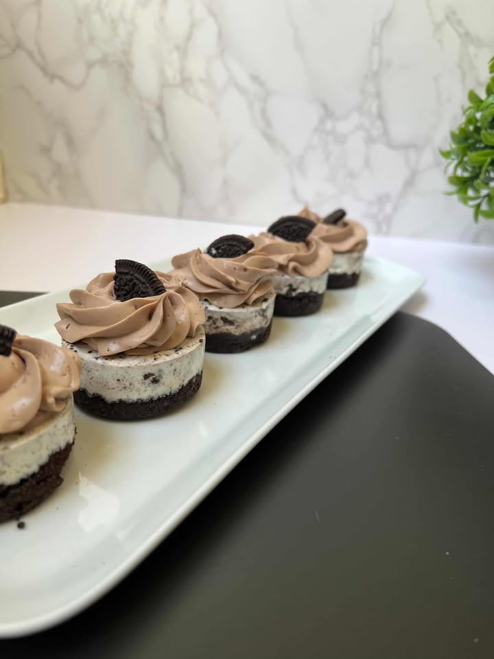 Oreo Mini Cheesecakes